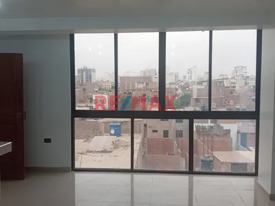 Se Alquila Departamento De 55.60M2 - 3Er Piso - Urb Vista Alegre, Víctor Larco - S/1,100