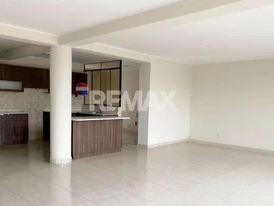 Venta de Departamento en Lurigancho - Lima 3 Dormitorios 