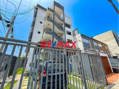 Vendo Departamento Con Cochera Cerca Velasco Astete - Surco