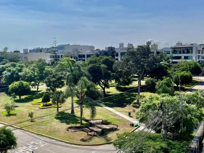 Casa en venta · Avenida de los Precursores 199, Santiago de Surco · 647 m², 1 dorm.