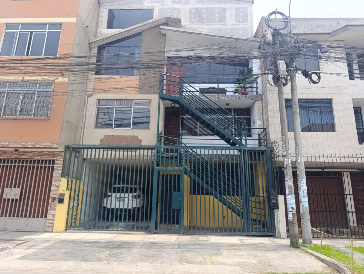 Venta de Departamento en Los Olivos - Lima 2 Dormitorios 