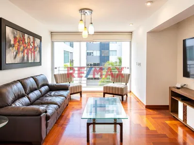 ¡Vive O Invierte En Miraflores! ¡Se Vende Departamento En Miraflores, Cerca Al Malecón + Cochera Y 2 Depósitos!