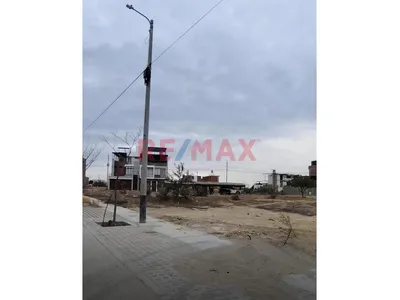 Se Vende Terreno De 200M2 En Mz Cm En Mcc En Boulevard Park Plaza Castilla