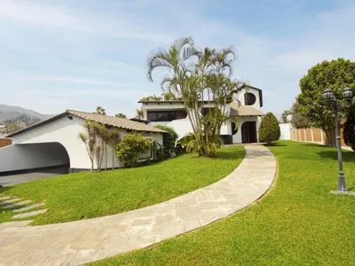 Venta de Casa en La Molina - Lima 5 Dormitorios