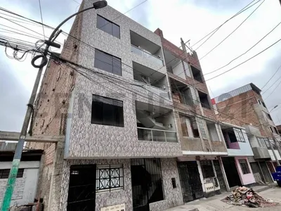 Venta de Casa en Lurigancho - Lima 12 Dormitorios