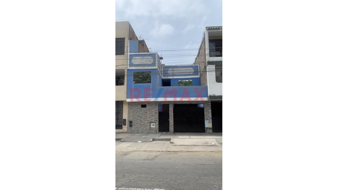 Venta Casa De 2 Pisos - San Martin De Porras