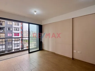 Se Alquila Lindo Flat Vista Externa De 2 Habs Con Balcon En San Miguel