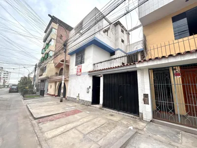 Venta de Casa en Comas - Lima 4 Dormitorios