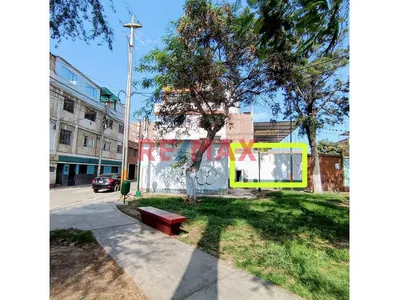 Se Vende Terreno De 118M2 En Zona Comercial (Frente A Parque) - Av. Perú - Trujillo - $74,000
