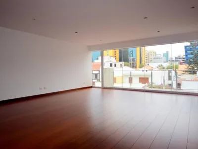 Venta de Departamento en San Isidro - Lima 3 Dormitorios