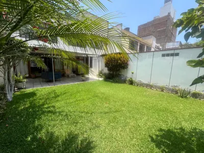 Venta de Casa en Miraflores - Lima 4 Dormitorios