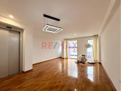🏡 Vive En La Exclusiva Urb. California – Depa Remodelado Con Terraza Y Estacionamiento 🚗