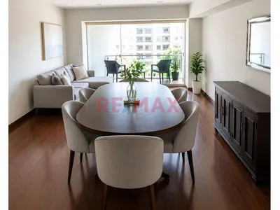 🏠 Departamento Flat En Santiago De Surco — 136,32 M²
