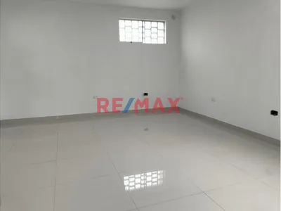 Se Alquila Oficina En Segundo Piso Cerca A La Plaza De Armas
