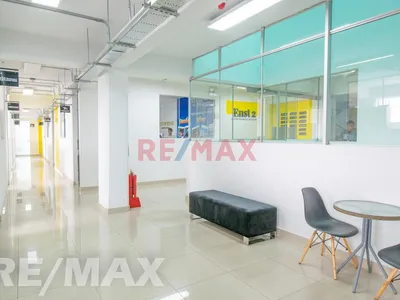 Oficina en alquiler · Santa Anita · 27 m²