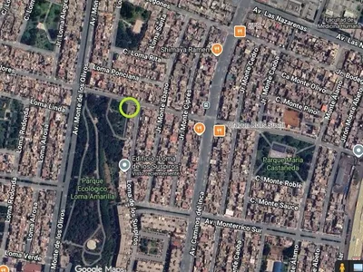 Terreno en venta-Santiago de Surco / 3 frentes esquina frente a parque