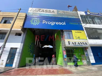 Activo Comercial De 303 M² En Zona De Alto Tránsito