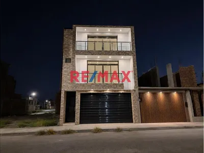 Venta De Casa Urb. Altos Del Valle Centenario