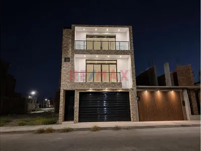 Venta De Casa Urb. Altos Del Valle Centenario