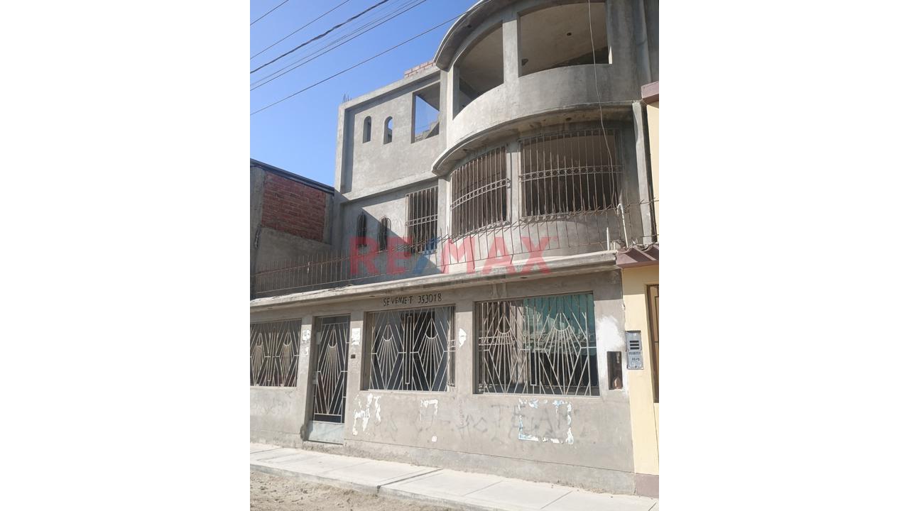 Venta De Casa En San Sebastian Tres Pisos-443 M2