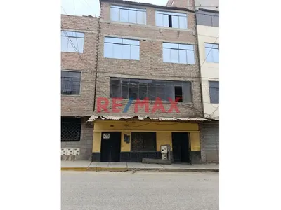 Departamento Triplex De 3 Dormitorios En Florencia De Mora - Trujillo