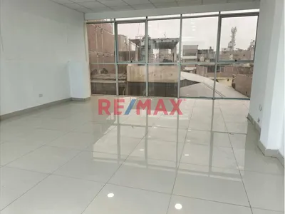 Se Alquila Oficina Cerca De La Plaza De Chincha