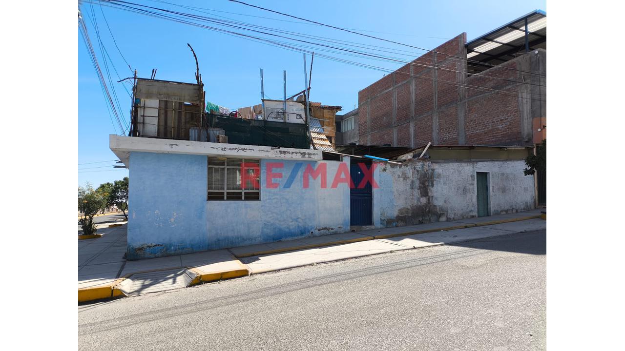 🚨🏡 ¡Vendo Terreno En Esquina En Cerro Colorado! 🏡🚨
