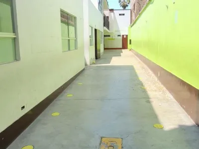 Alquiler de Local Comercial en Jesús María - Lima 0 Dormitorio 