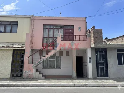 Departamento 1Er Piso - Pimentel A Una Cuadra De La Plaza Principal