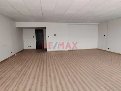 🏢✨ ¡Alquiler De Oficina Con Cochera! (86 M²) ✨🚗