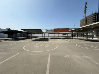 Alquiler de Local Comercial en La Molina - Lima 0 Dormitorio 