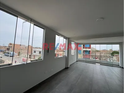 Alquiler De Local En Segundo Piso / ¡Tu Próximo Punto De Éxito Te Espera!