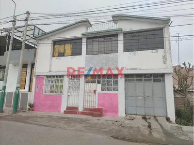 Casa Comercial
