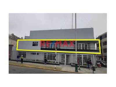 Extraordinaria Ubicación En Esquina Segundo Piso Av. España
