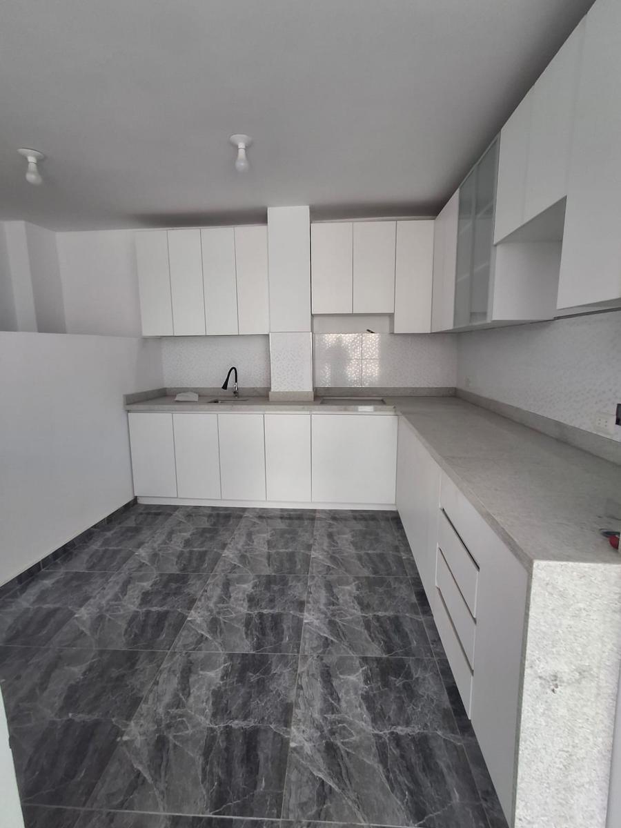 Venta de Departamento en Villa María del Triunfo - Lima 3 Dormitorios 