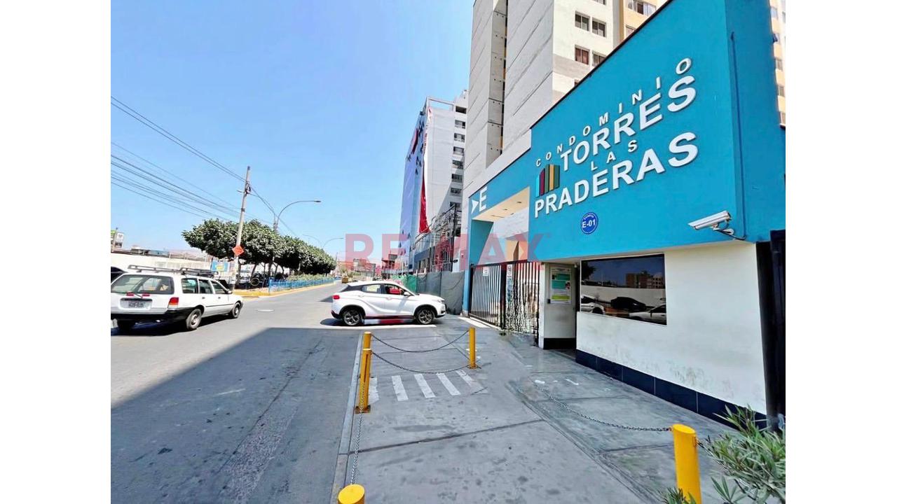 🏡✨ ¡Vive Cómodo, Seguro Y Con Todo A Tu Alcance En Comas! ✨📍 Av. Micaela Bastidas – Condominio Torres Las Praderas, Comas 🏢 Torre Las Praderas E17 – Piso 12 📐 63.56 M² 📅 5 Años De Antigüedad