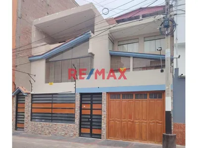 Vendo Casa En Liberacion (Villa Marina) - Zona Centrica, Mz. 10, Lt. 9!!!!