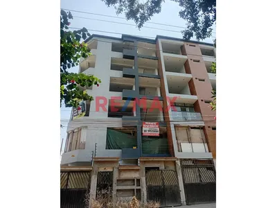 Proyecto A 3 Meses De Entrega, Solo 2 Departamentos Por Piso En Ate Urb. Olimpo Salamanca