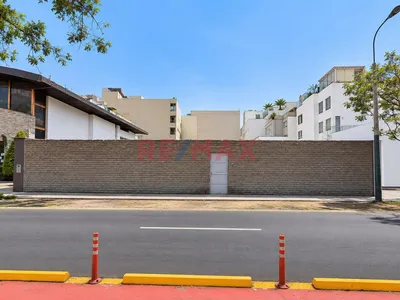 Terreno Comercial De 1,340 M² En Alquiler – Av. Primavera, Chacarilla, Surco