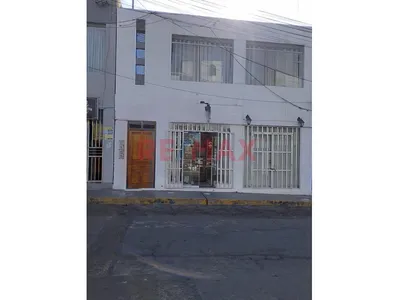 Oportunidad De Inversión -  Venta De Casa En Mollendo