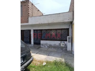 Atencion Inversionistas: Venta De Casa Como Terreno De 74 M2 A Una Cuadra De La Panamericana Norte