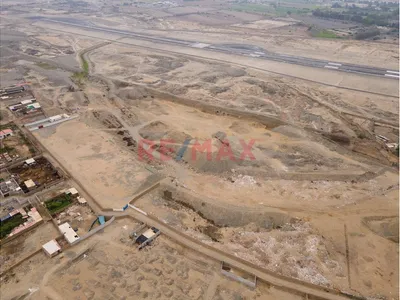 Se Vende Terreno De 10.000 M2 En Las Brisas De Huanchaco A 380.000 Dólares