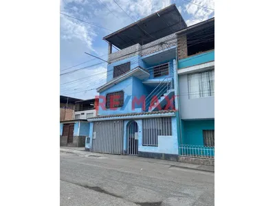 🏠 Venta De Casa De 3 Pisos En Villa El Salvador