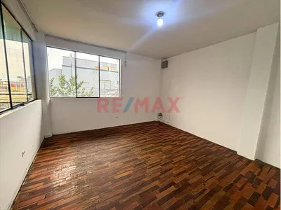 Ocasion! Vendo Depa En El Tercer Y Segundo Piso 260 M² De Ocasion En La Urb El Trebol