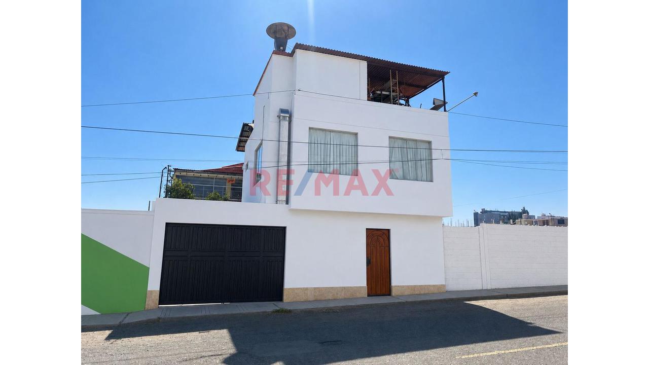 Se Vende Casa En La Calle Tacna