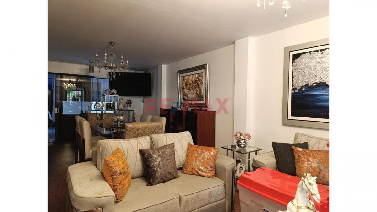 Venta de Departamento en Villa El Salvador - Lima 3 Dormitorios 