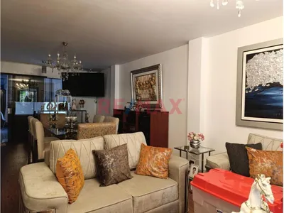 Venta de Departamento en Villa El Salvador - Lima 3 Dormitorios 