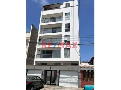Departamento En Alquiler – Urb. Santa Leonor Ii Etapa, Chorrillos