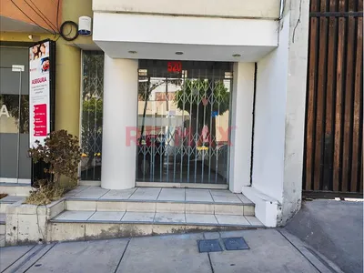 Venta Local Comercial Av. Cayma