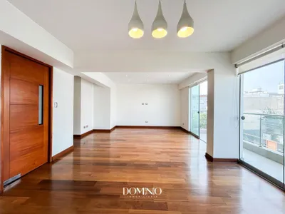 Venta de Departamento en Santiago de Surco - Lima 3 Dormitorios